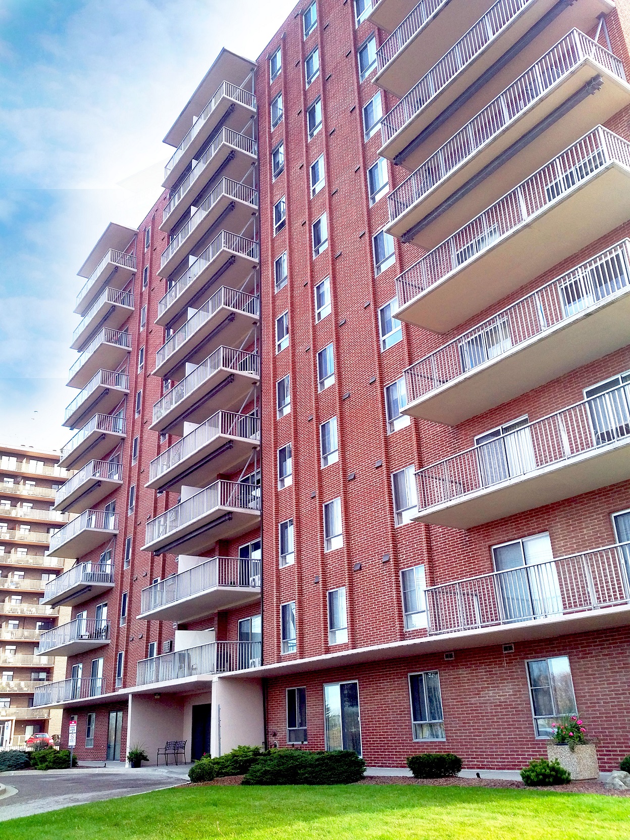 11 Derby Lane Exterior 2