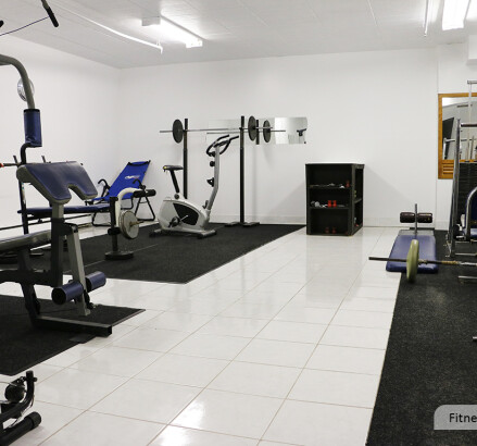 1330 Lauzon Fitness room2