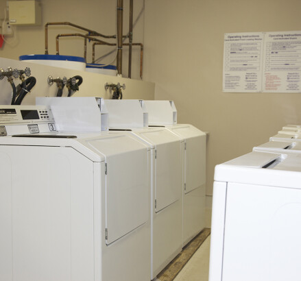 201 211 Hunter laundry2