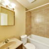 23 26 27 Terry Fox Place Bathroom style 2