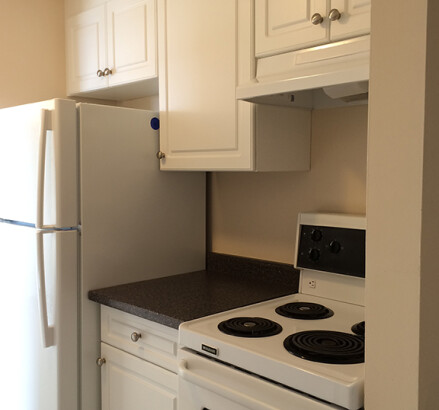 2930 Wildwood Kitchen2