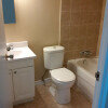 295 Lakeshore Bathroom2
