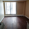 295 Lakeshore Living room