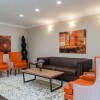 365 Lake St Lobby