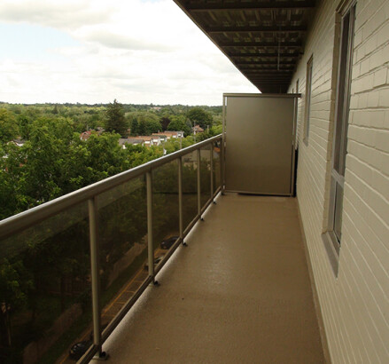 524 Woolwich balcony3