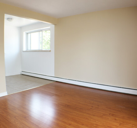 620 Berkshire 2 bedroom Living room facing dining area