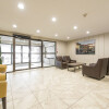 621 627 631 MacDonald Front Lobby 5