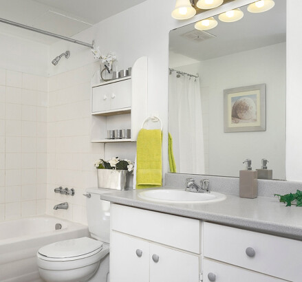 65 Boulevard Fournier Bathroom