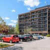 6600 Wyandotte Unit 402 3