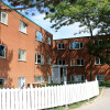764 Waterloo new Building entrance