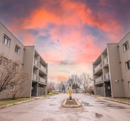 777 Kingsway Building A Unit 306 1