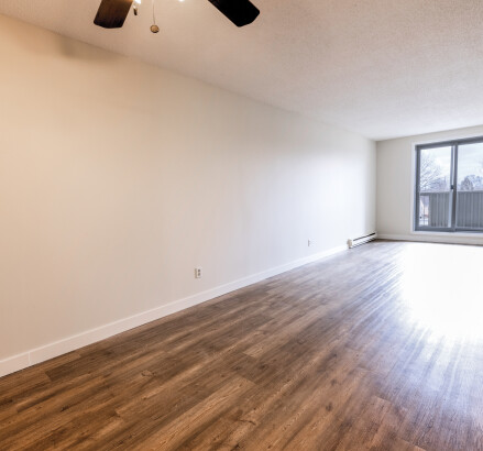 777 Kingsway Building A Unit 306 3