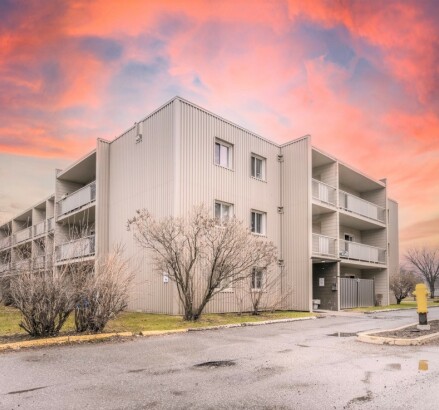 777 Kingsway Exterior Amenities 18