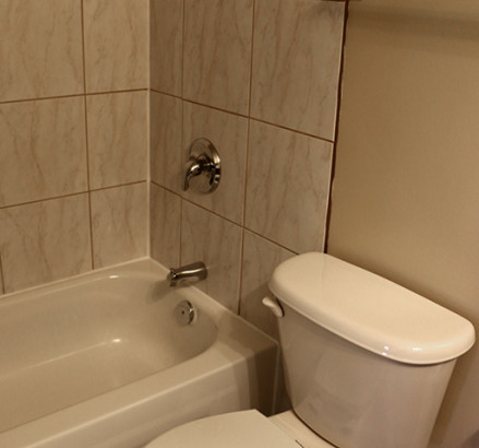 89 Riverview new 3 bedroom bathroom tub