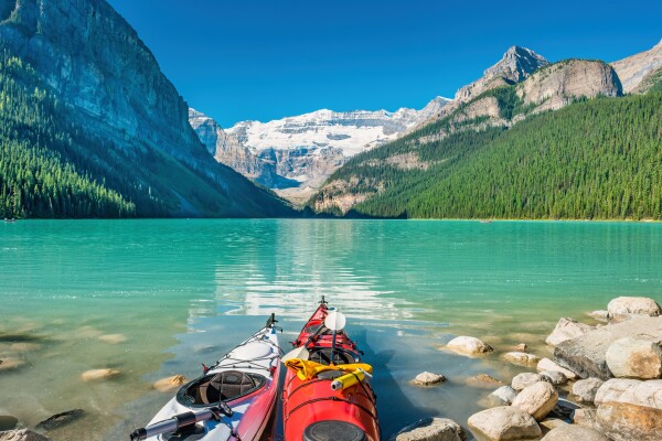 Vue du lac Louise dans le parc national Banff