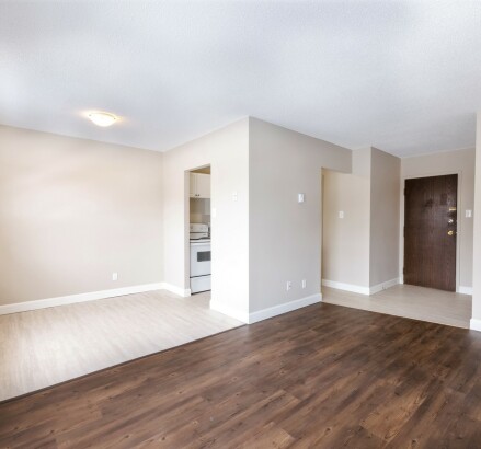 Skyline 625 Beverly Street 1 bedroom suit 0181