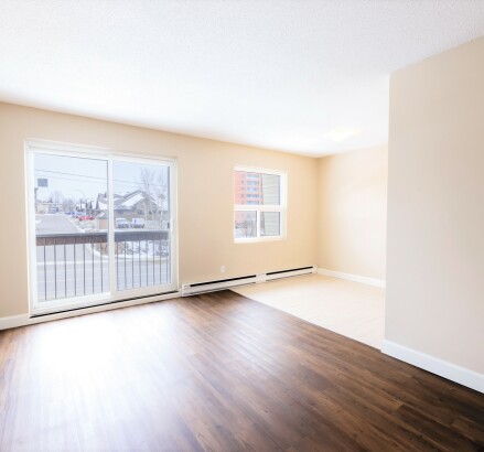 Skyline 625 Beverly Street 1 bedroom suit 0182
