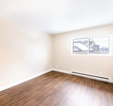 Skyline 625 Beverly Street 1 bedroom suit 0192