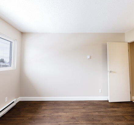Skyline 625 Beverly Street 1 bedroom suit 0194