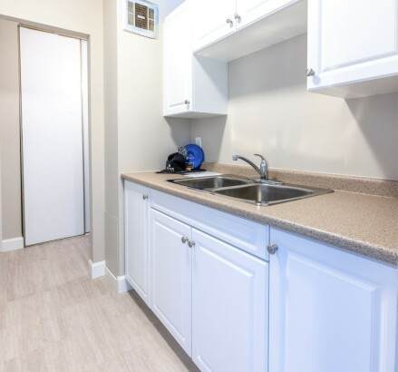 Skyline 625 Beverly Street 2 bedroom0163
