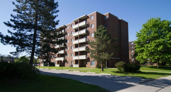 6 16 Willow exterior 2