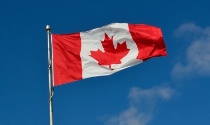 canadian flag banner