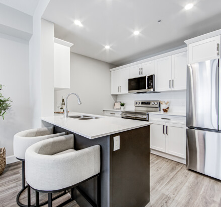 112 Skyline Living Lora Apartments 1 Bed 1 Bath 16 v2