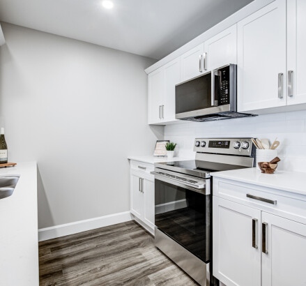 112 Skyline Living Lora Apartments 1 Bed 1 Bath 23 v2