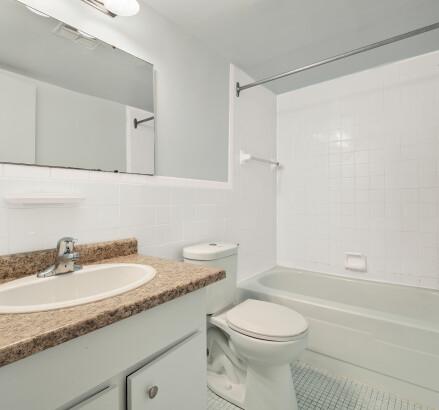 3410 Peter Unit 205 18