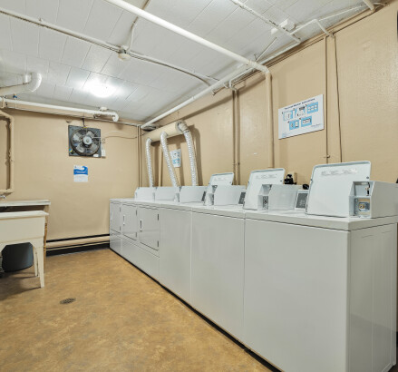 3410 Peter Unit 205 21