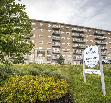 355Dun 555Park Exterior Sign
