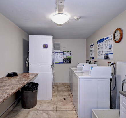 48 Laundry room 2