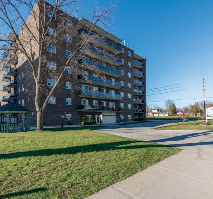 6521 6563 Drummond Rd 6521 Exterior 2