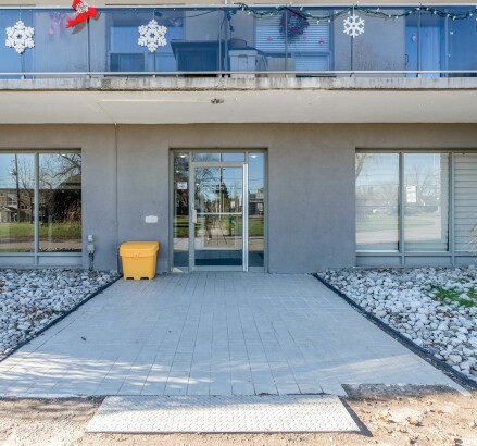 6521 6563 Drummond Rd 6563 Exterior 1