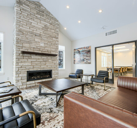 Aura Apartments Amenity Lobby Gryd 2025 42