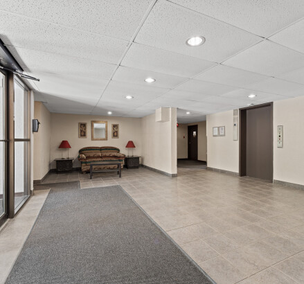 Glenwood Apartments June 2024 Amenities Unit 501 Exteriors Web 16