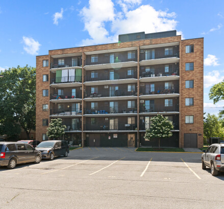Glenwood Apartments June 2024 Amenities Unit 501 Exteriors Web 21
