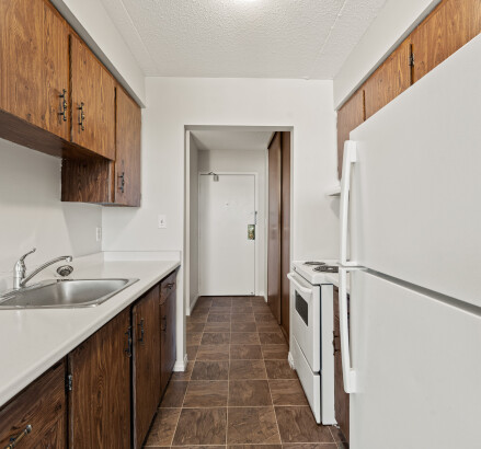 Glenwood Apartments June 2024 Amenities Unit 501 Exteriors Web 4