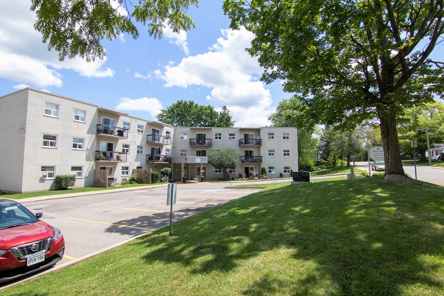 Barker Street Apartments Skyline Living