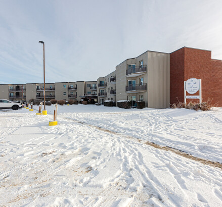 SkyLiving AuroraPlace 860SuzanneSt Timmins Unit119 OneBed OneBath 0041 exterior