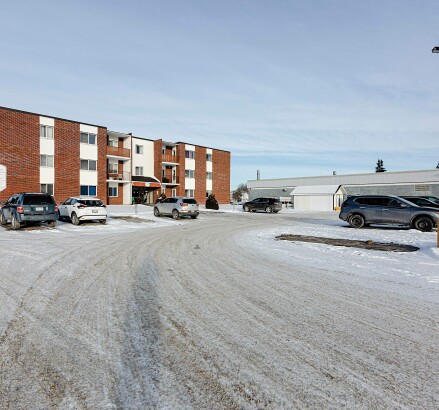 SkyLiving RiversideApartments 1214RiversideDR Timmins Unit111 TwoBed OneBath 0031 exterior