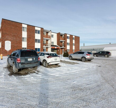 SkyLiving RiversideApartments 1214RiversideDR Timmins Unit111 TwoBed OneBath 0032 exterior