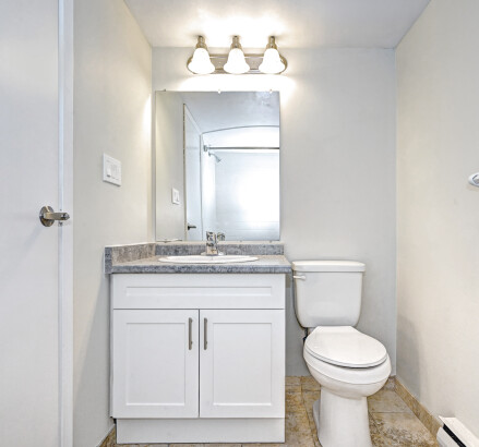 Skyline 314 65 Timmins Crescent 2 Bed 1 Bath 26