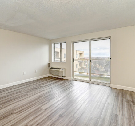 Skyline 806 294 Talbot St 1 Bed 1 Bath 10