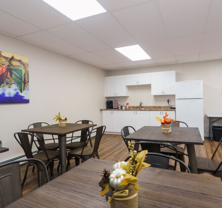 Skyline Living 105 Giroux St Photography 5