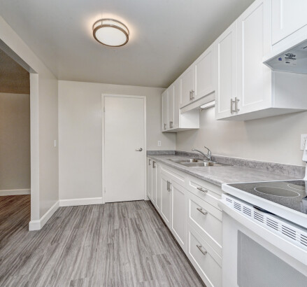 Skyline Living 108 Hincks St 1 Bed 1 Bath 21