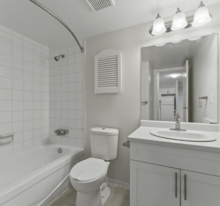 Skyline Living 11873 Tecumseh 2 Bed 1 Bath11