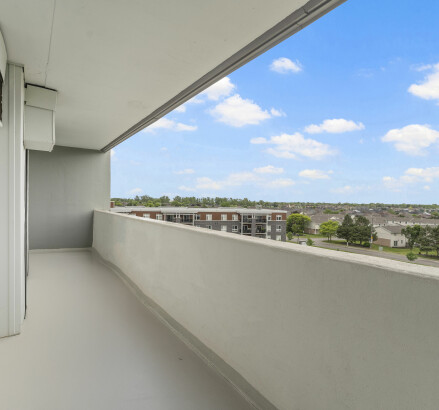 Skyline Living 11873 Tecumseh 2 Bed 1 Bath13