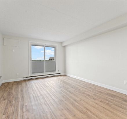 Skyline Living 11873 Tecumseh 2 Bed 1 Bath1