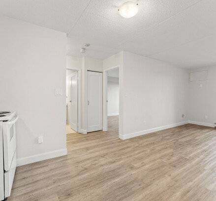 Skyline Living 11873 Tecumseh 2 Bed 1 Bath7